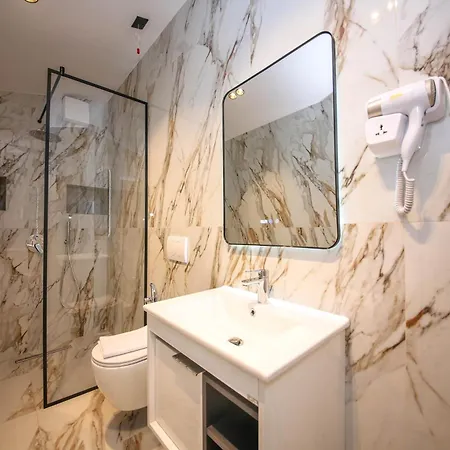 Comfort Boutique Hotel Tirana